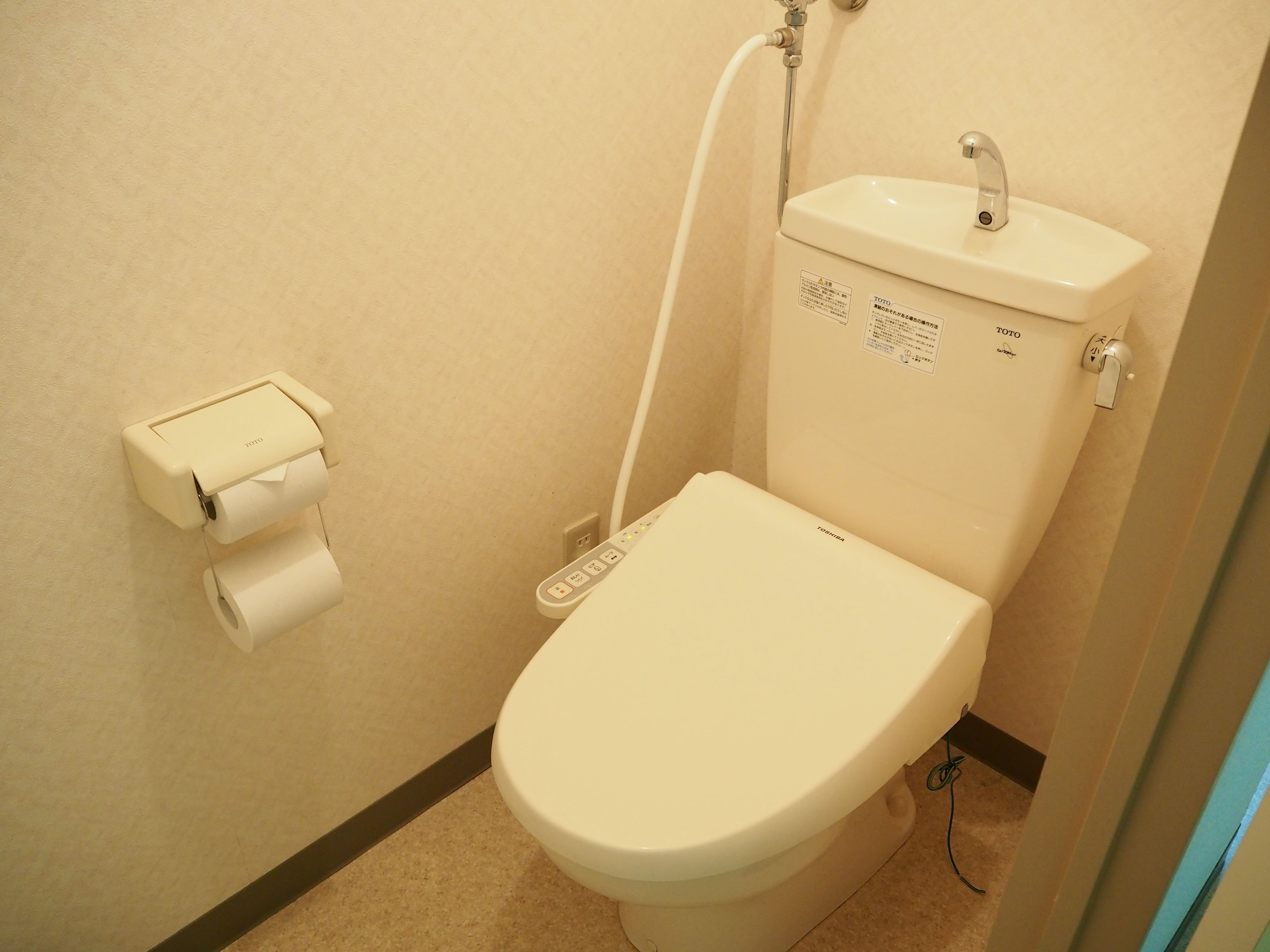 滝川の旅館のトイレ